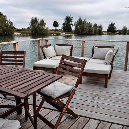 Cabane Flottante Millenium Varanges Ngoại thất bức ảnh